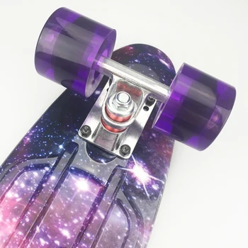 Skateboard-ul Mini Cruiser Bord 22 inch X 6 inch Retro Longboard Skate Placa Grafic Galaxy Violet