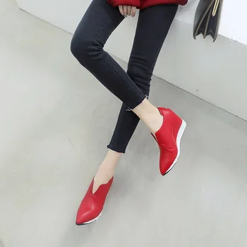 EGONERY Vânzare Fierbinte Femei Pompe 2019 Noi Concis Pantofi Casual Femei Subliniat Toe 8 Cm Platforma Pene slip-on Negru Și Roșu Adidas