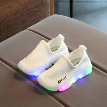 Copiii se aprinde Pantofi Cu Lumina LED Fata Incaltaminte Copii Adidasi baieti Plasă Casual pentru Copii Toddler Pantofi sport 1 2 3 4 5 6 ani