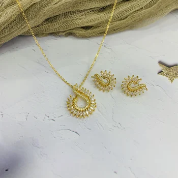 Moda clasic formă tub de cupru Zircon Pandantiv si Cercei Bijuterii Dubai nunta pentru femei bijuterii cadou S1321