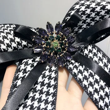 Coreeană Colegiul Houndstooth Încinge Floare Papion Broșe pentru Femei de Moda Stras Tricou Corsaj Bijuterii, Haine, Accesorii