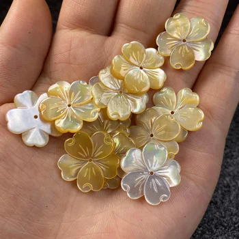 3pcs CarvenYellow Shell Flori Naturale Pure Material Petale de Flori 3D Margele pentru Handmade Colier DIY Bijuterii